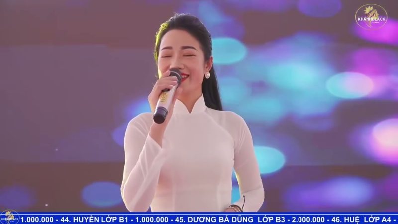 Thăm lại trường xưa - Khánh Vân