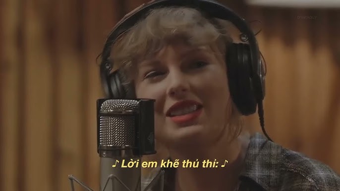 august - Taylor Swift