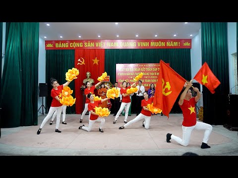 Bông Hoa Đại Đoàn Kết - Tốp ca